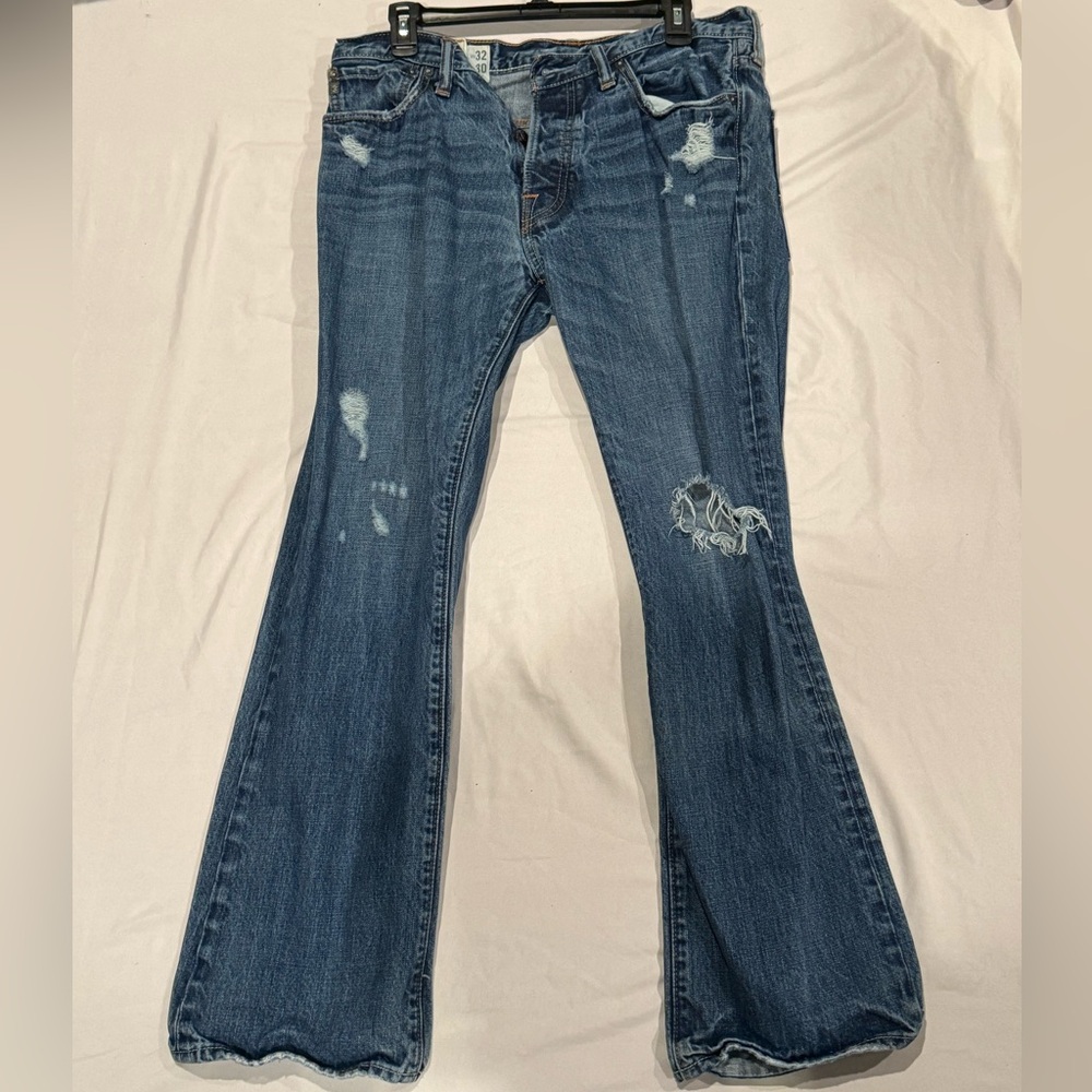 Abercrombie & Fitch 32W x 30L Men’s low rise slim boot